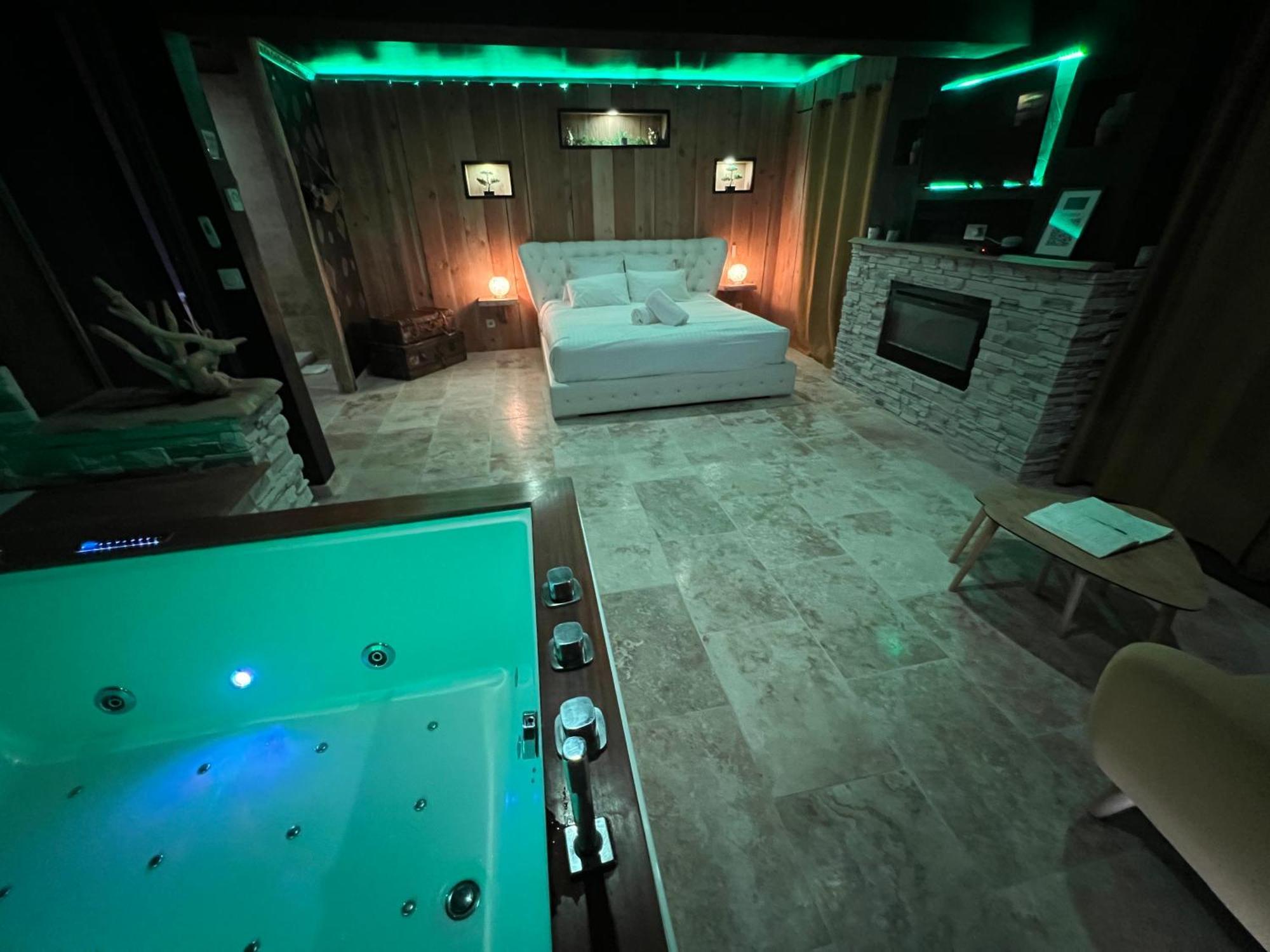 Le Lodge Des Charmes 5 Etoiles Leves Экстерьер фото