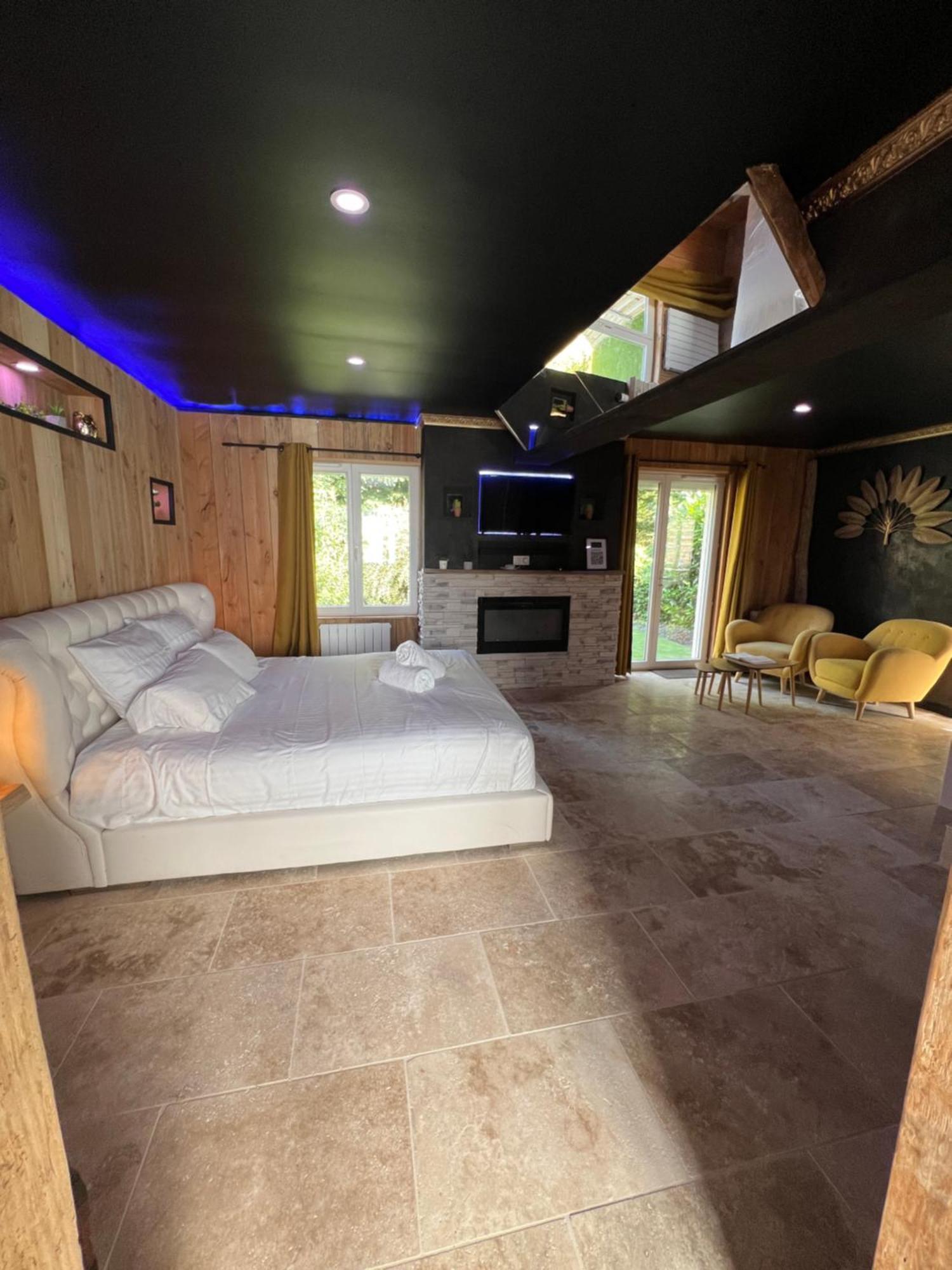 Le Lodge Des Charmes 5 Etoiles Leves Экстерьер фото