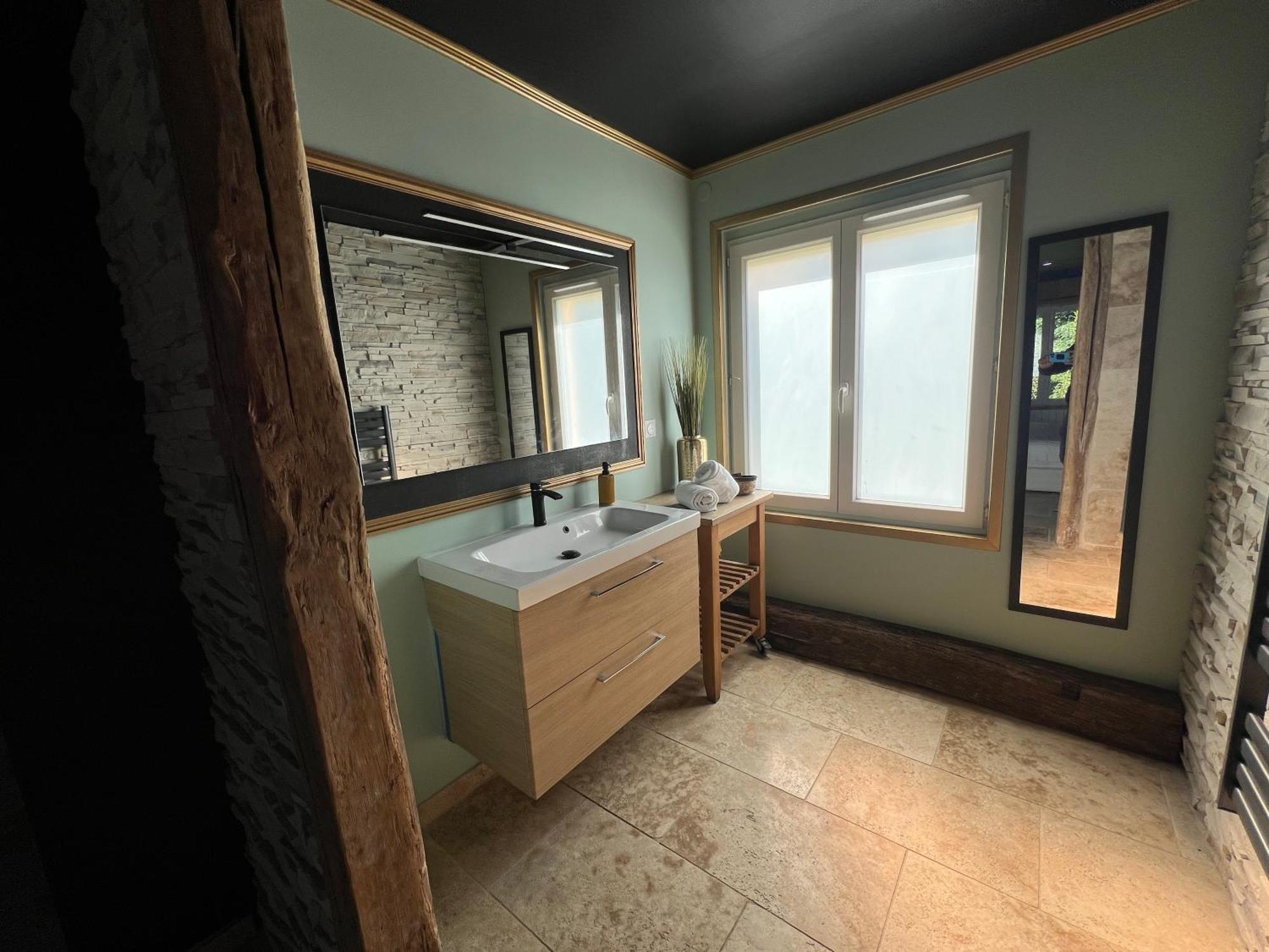 Le Lodge Des Charmes 5 Etoiles Leves Экстерьер фото