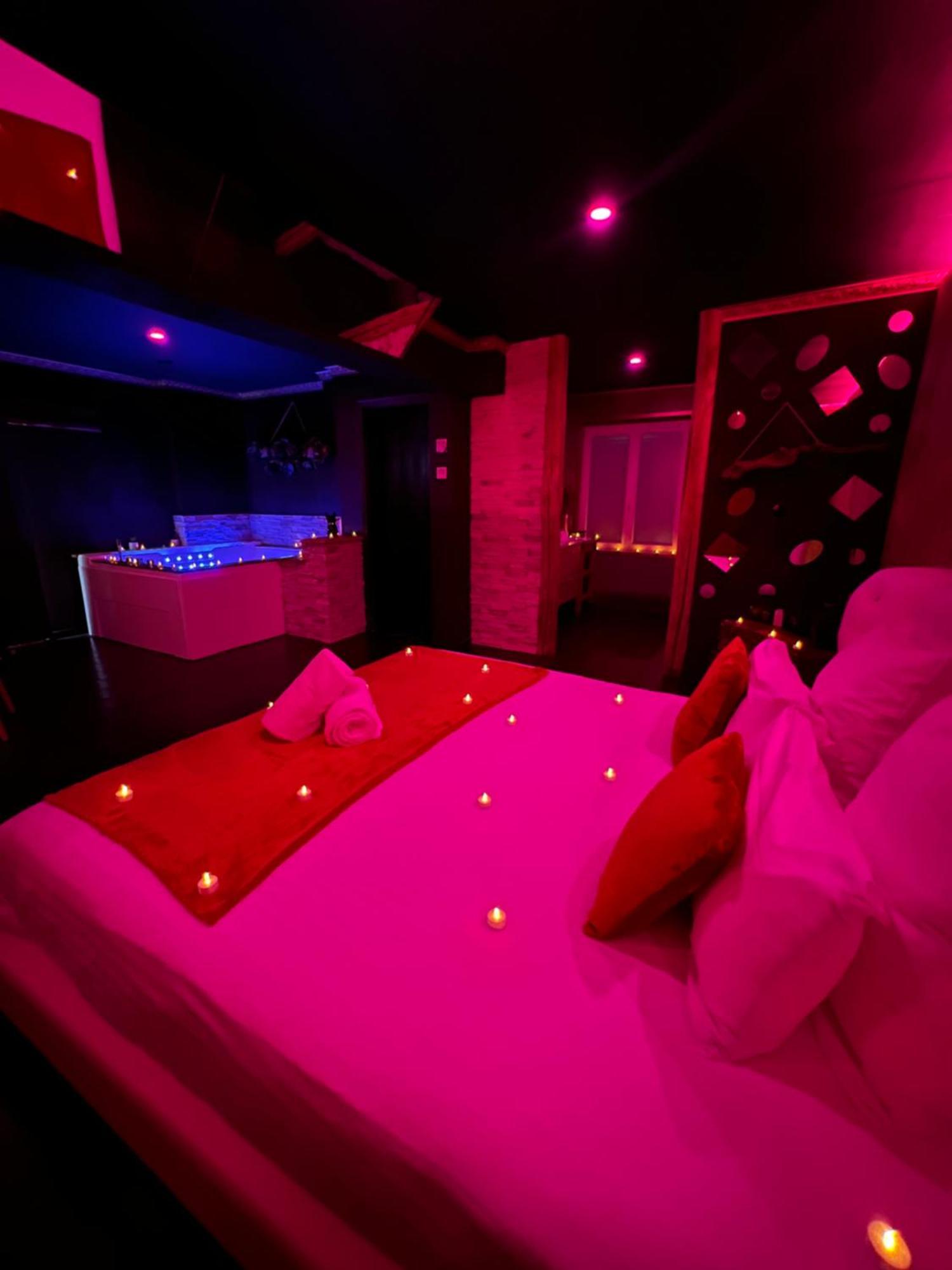 Le Lodge Des Charmes 5 Etoiles Leves Экстерьер фото