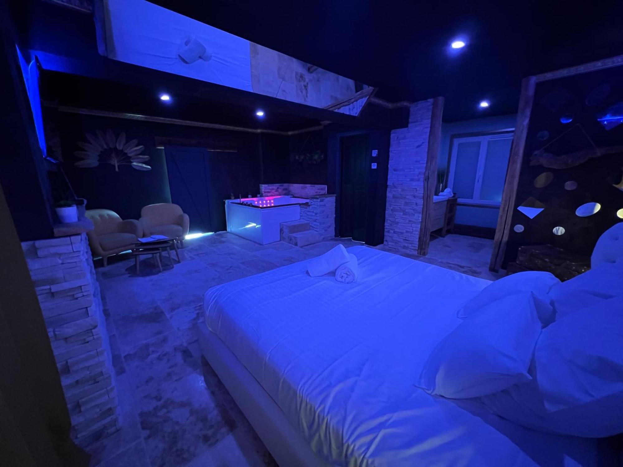 Le Lodge Des Charmes 5 Etoiles Leves Экстерьер фото