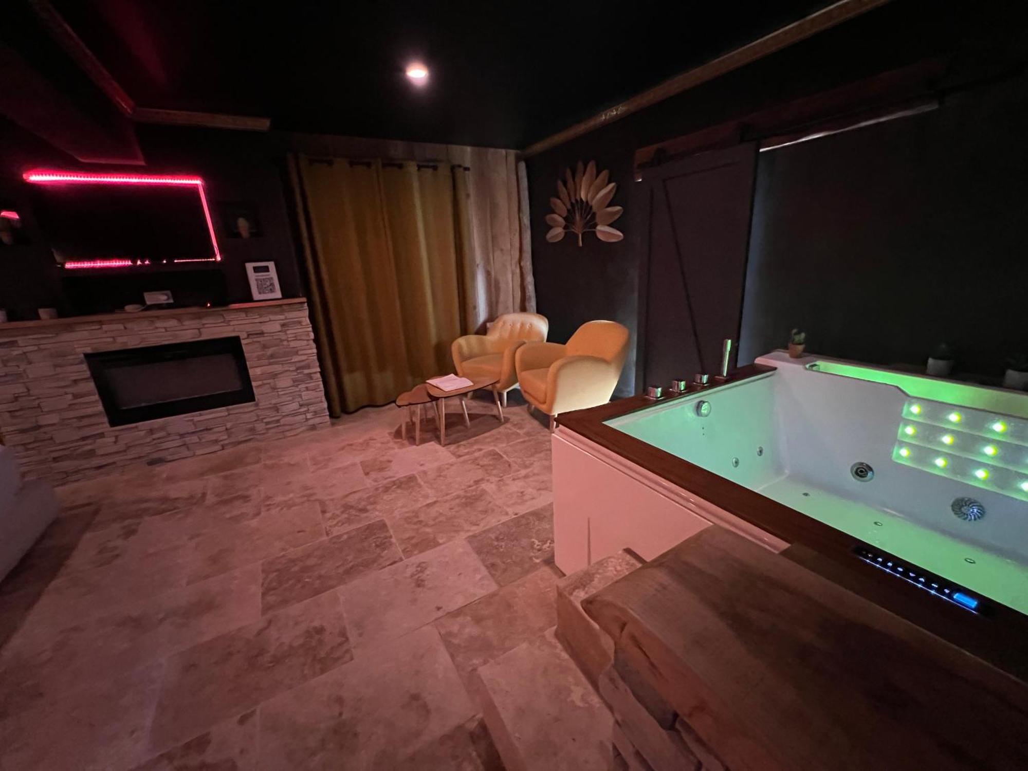 Le Lodge Des Charmes 5 Etoiles Leves Экстерьер фото