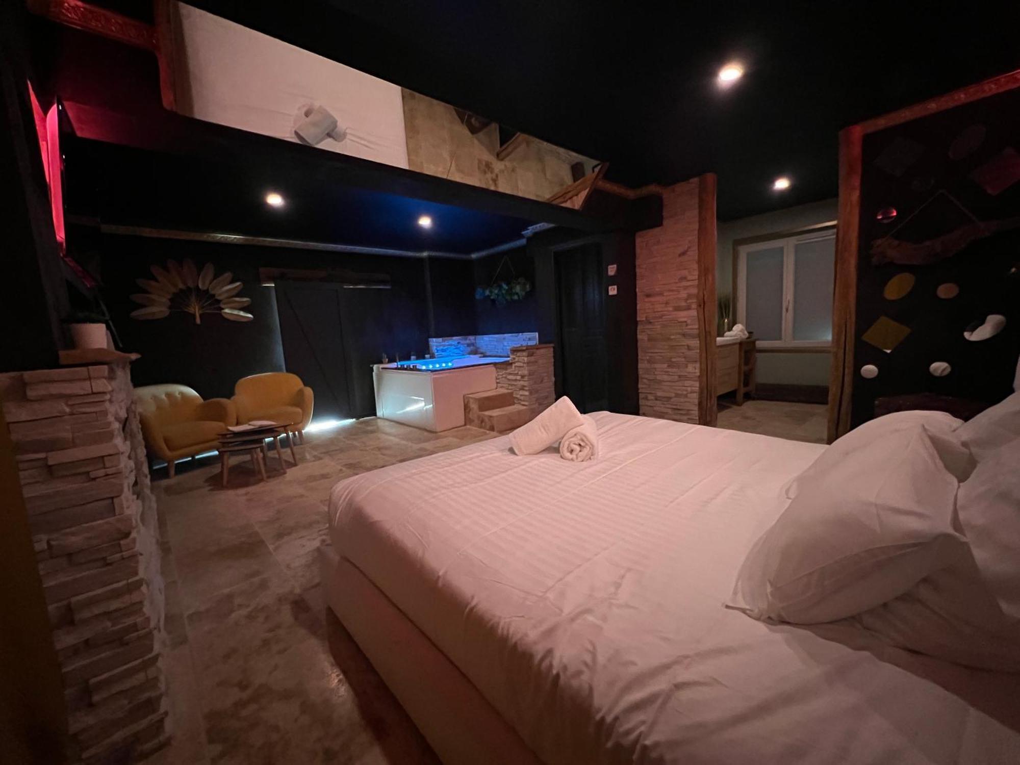 Le Lodge Des Charmes 5 Etoiles Leves Экстерьер фото